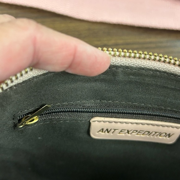 Elegant Pink Women's Bag Set - Picture 8 of 15